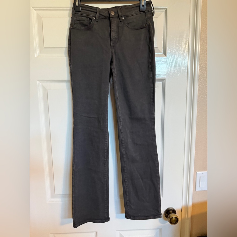 NYDJ Marilyn Straight Leg Stretch Jeans in Vintage Pewter Size 0-2